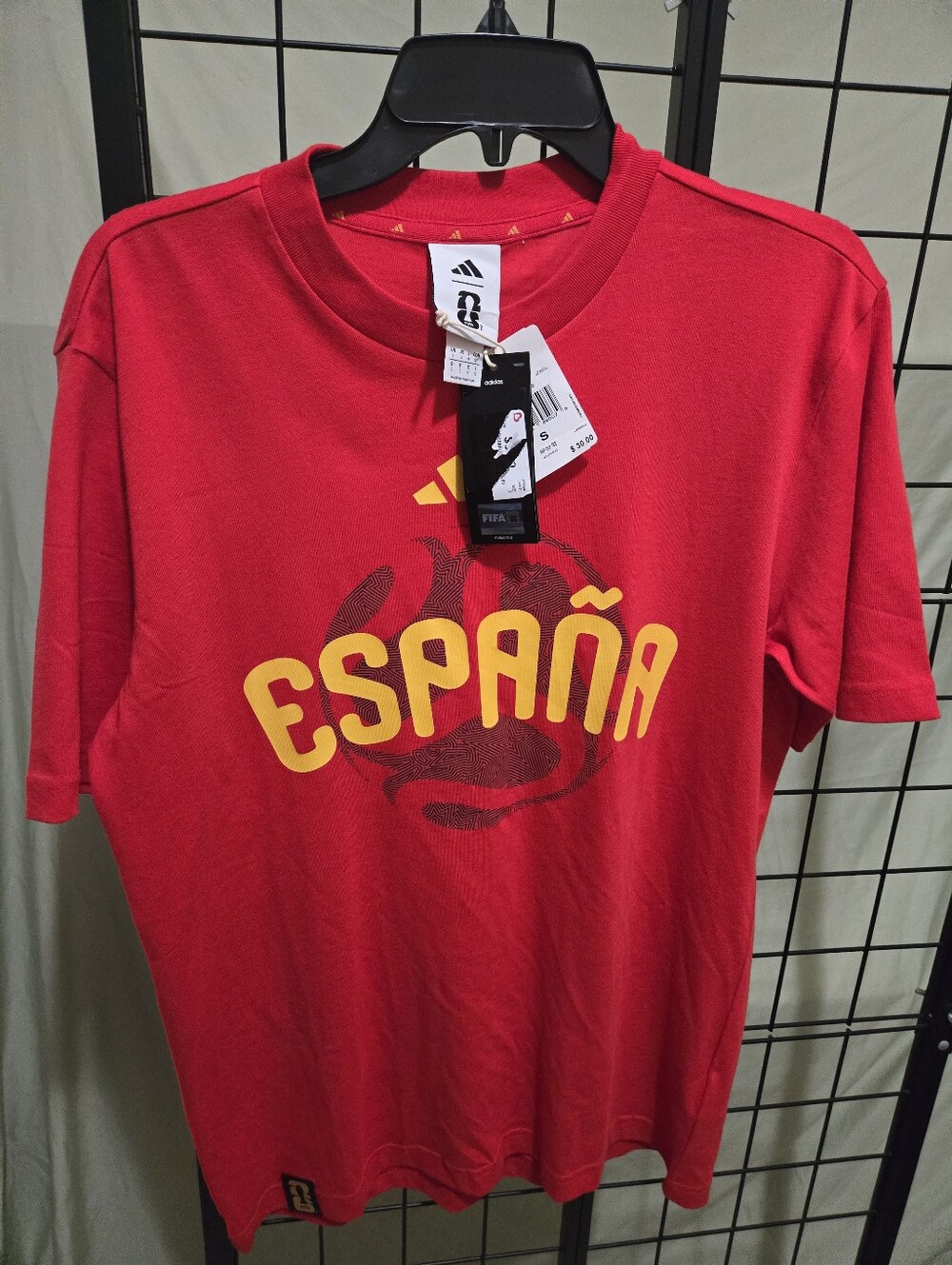 Spain (España) National Team adidas Soccer  T Shirt  Men's Size S World Cup 2026